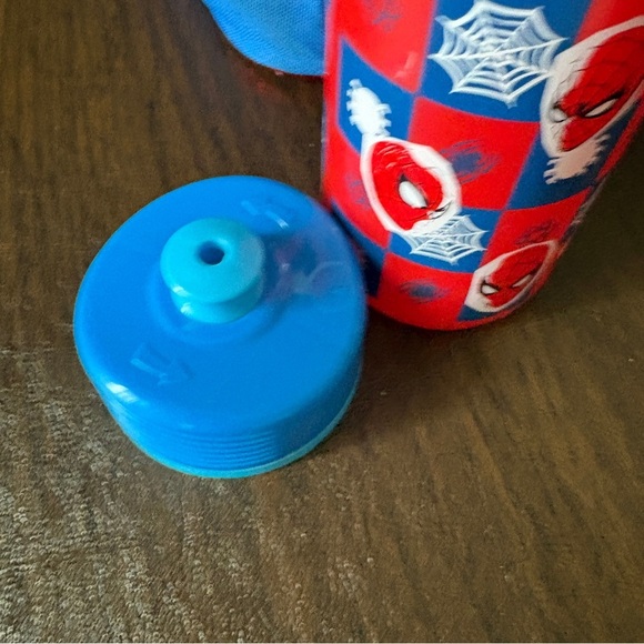 Marvel Spiderman Backpack Lunchbox and Tumbler 3 Pc set - Picture 2 of 15